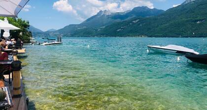 Spacious Ski Chalet w/ Pool