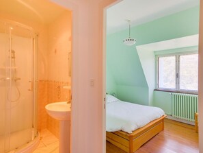 Bathtub