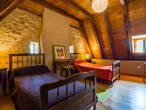 3 bedrooms, WiFi