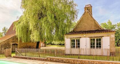 Family Mansion with Pool