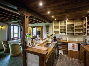Frigorifero, microonde, forno, lavastoviglie
