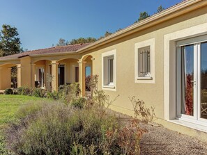 Exterior - Villa in Cazals with Pool & Lake Nearby (Cazals)