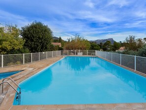 Pool - Elegant holiday home with pool (Toulon)