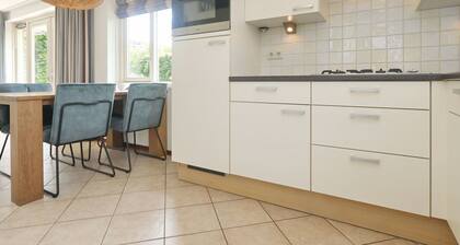 Casa Vacacional en Noordwijk con Jardín Soleado