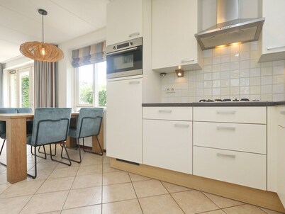 Holiday Home in Noordwijk with Sunny Garden