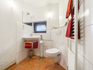 Shower, towels - Bauernhaus nahe Langlingen Badesee (Langlingen-Hohnebostel)