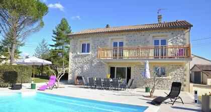 Luxusvilla mit privatem Pool