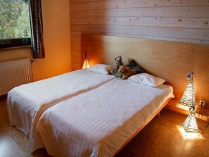 7 bedrooms, WiFi - Large Home with Sauna, Ovifat (Waimes)