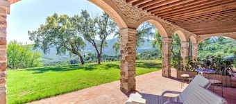 Gård i Suvereto ved Etruskiske kysten