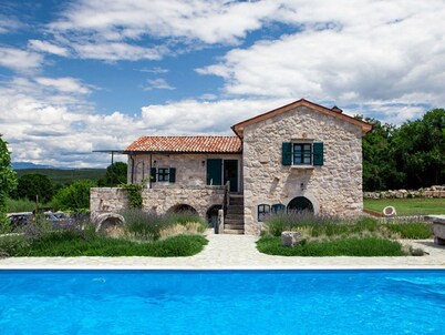 Villa on Krk with Pool and Outdoor Kitchen