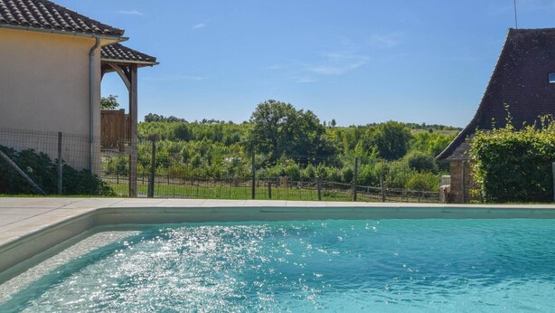 Pool - Pavilion Stay in Dordogne (St. Medard D'excideuil)