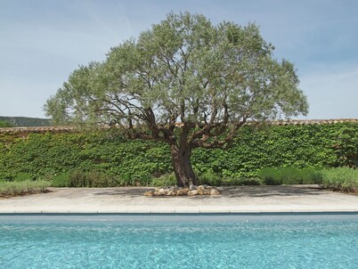 Oppède Villa with Private Pool