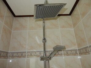 Shower - Chalet in La Bresse near Ski Slopes (Le Menil)