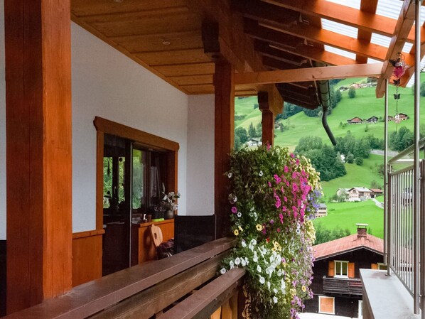 Property grounds - Apartment in Silbertal near Ski Lift (Silbertal)