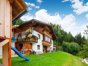 Exterior - Apartment in Silbertal near Ski Lift (Silbertal)
