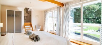 Luxurious villa with pool and sauna, and very suitable for culinary workshops!
