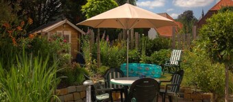 Suuri huoneisto Teutoburgin metsässä, terassi, puutarha ja puutarha-sauna