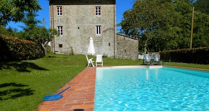 Traumhaftes Ferienhaus in Trebbio mit Pool