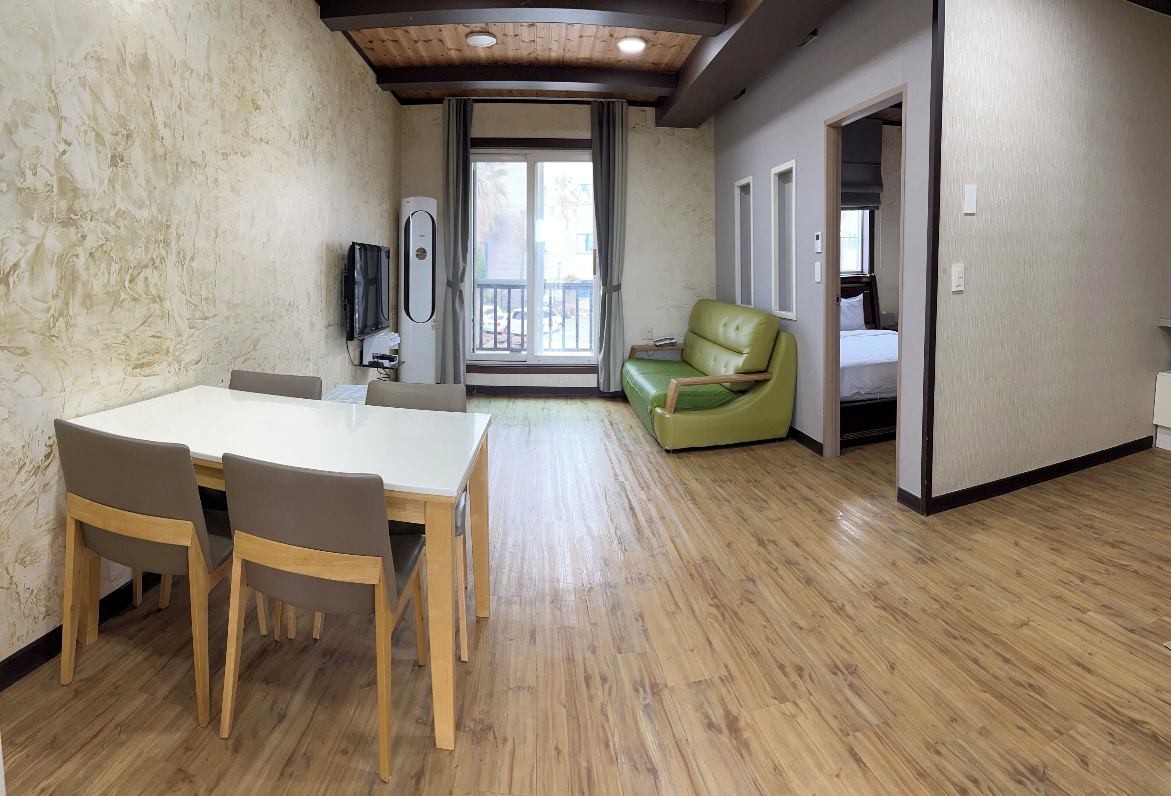 suite room | living room | tv, heated floors