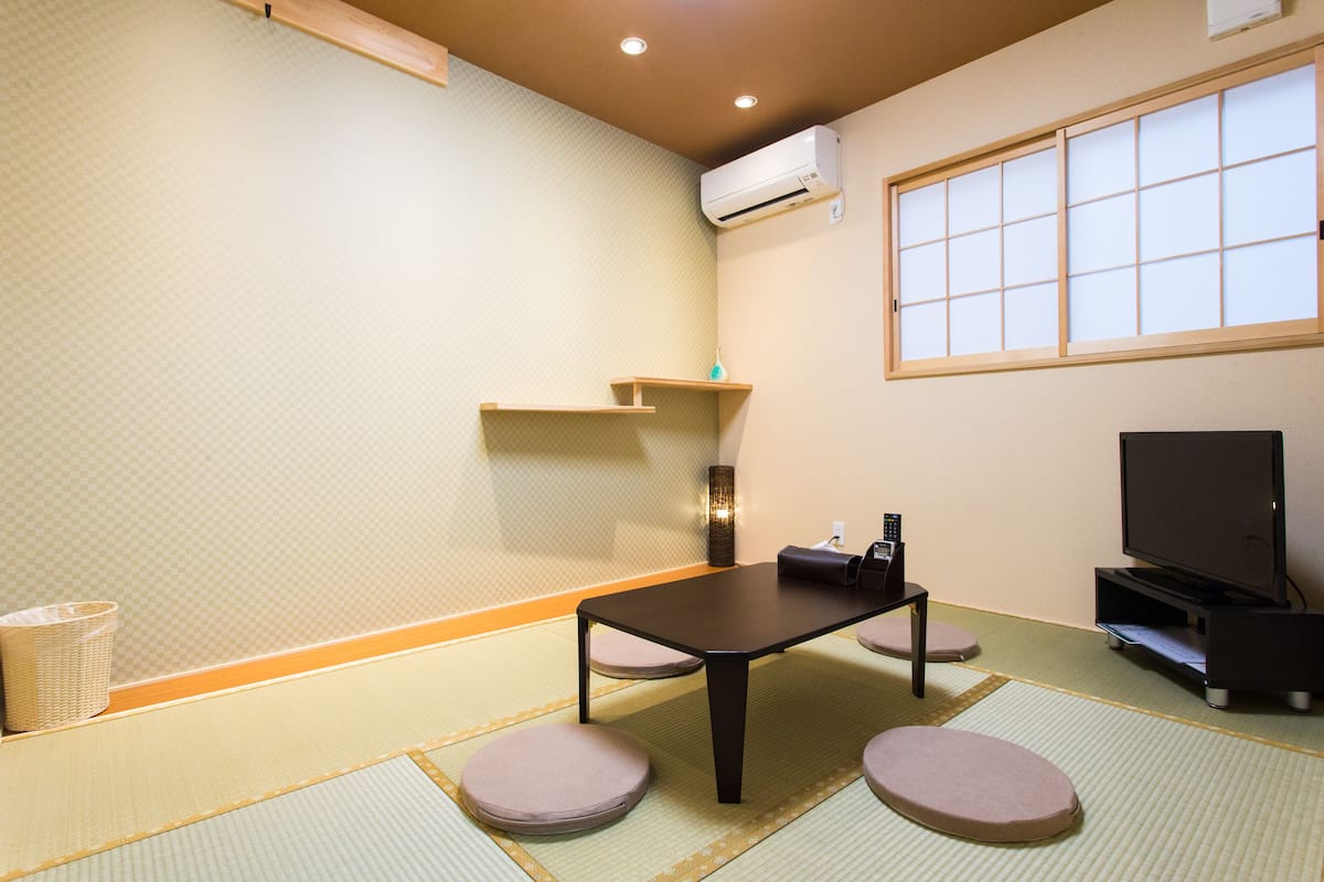 Rokuhara Inn, 2F | Living room | Flat-screen TV