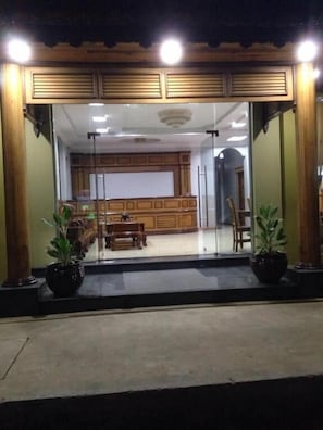 Bahagian luar
