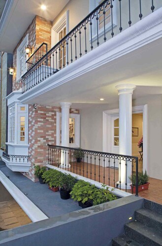 Cottonwood Bed & Breakfast House