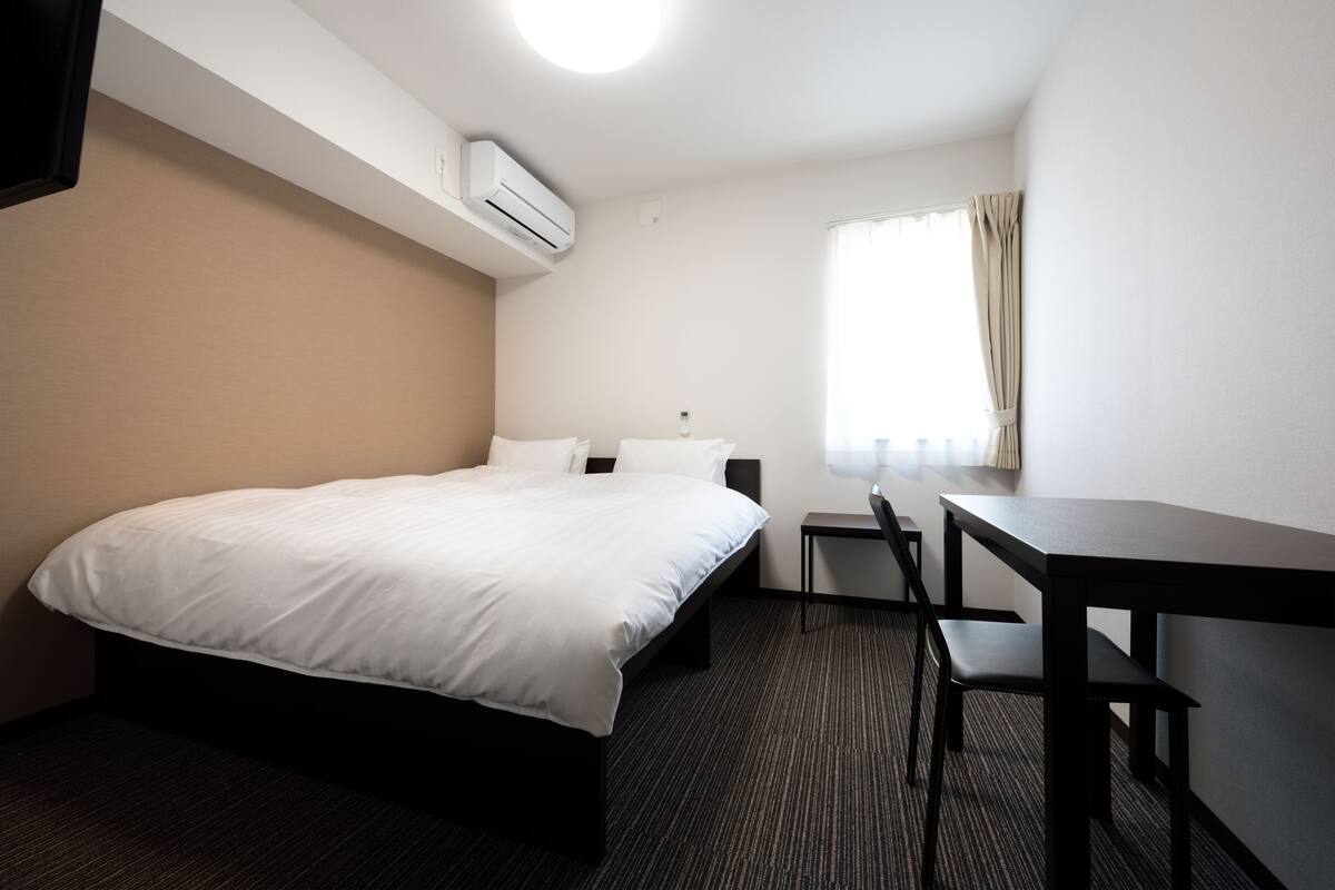 Standard Double Room, 1 Double Bed, Non Smoking | Desk, free WiFi, bed sheets
