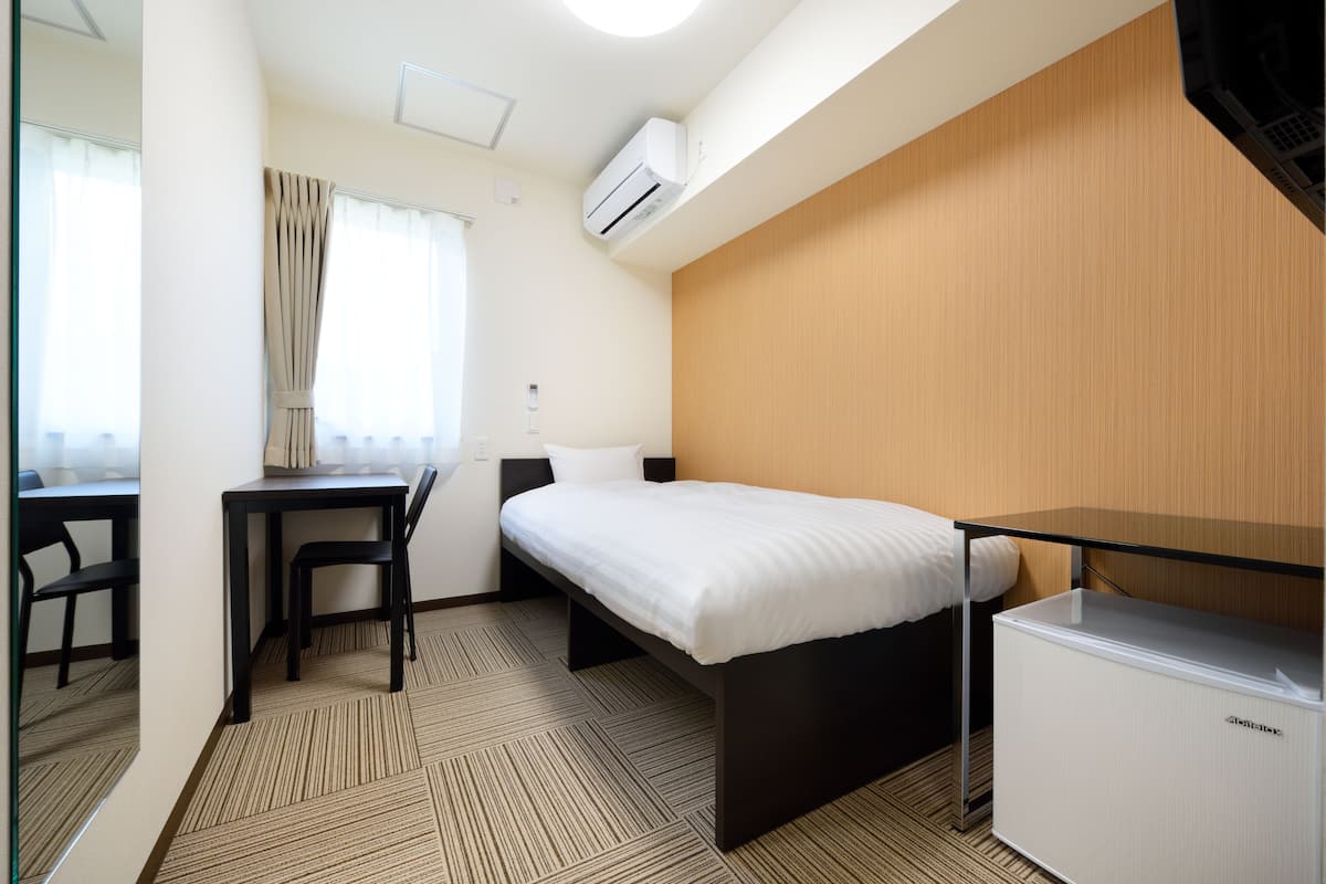 Standard Single Room, 1 Twin Bed, Non Smoking | Desk, free WiFi, bed sheets