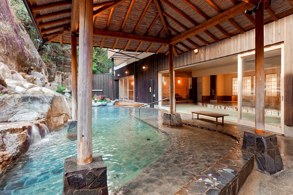 Ooedo Onsen Monogatari Premium Shirahama Saichoraku