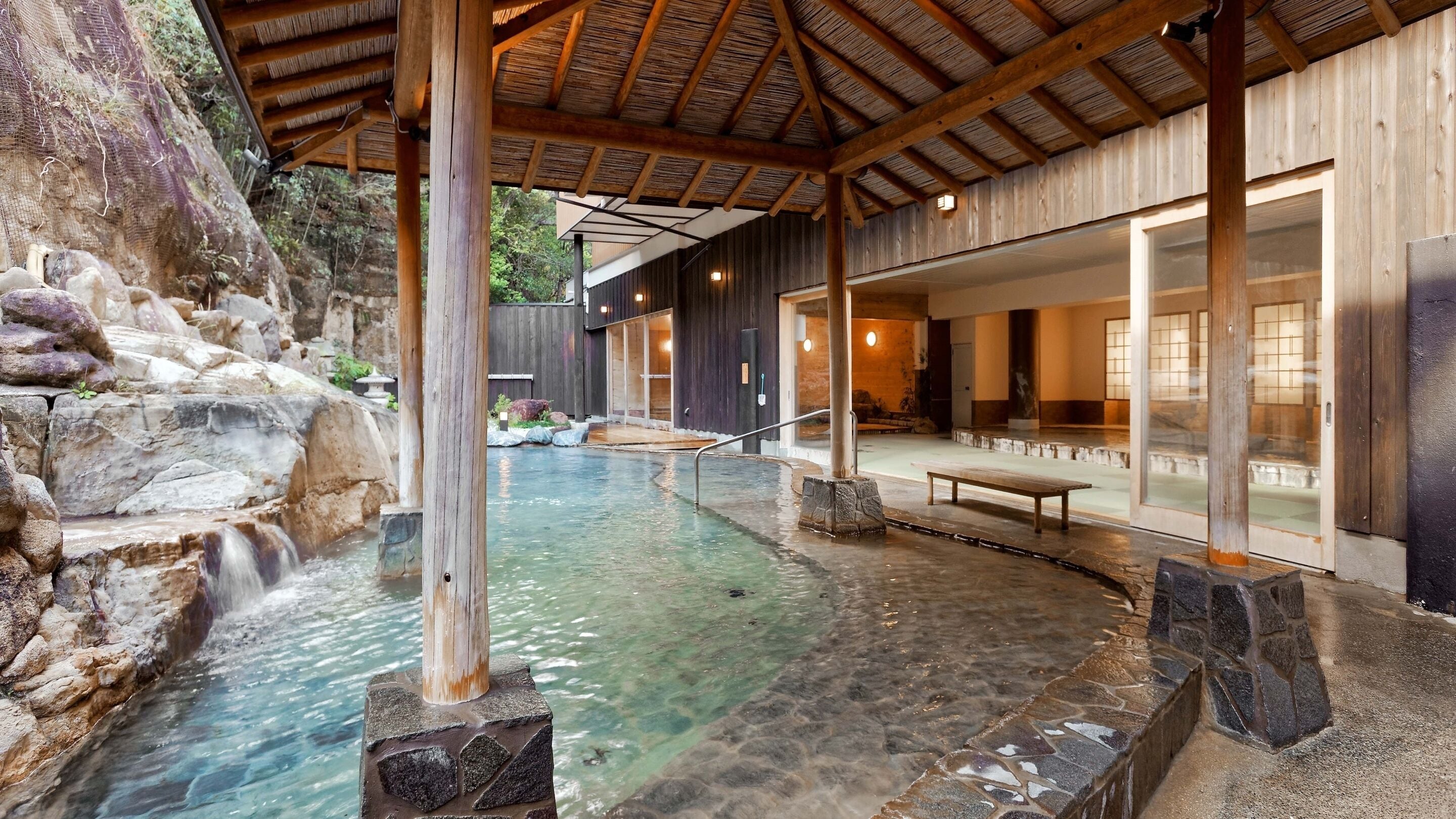 大江戸温泉物語Premium 白浜彩朝楽 口コミ、宿泊料金、写真 2025