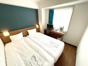 Blackout curtains, iron/ironing board, free WiFi, bed sheets - Day Nice Hotel Tokyo (Tokyo)