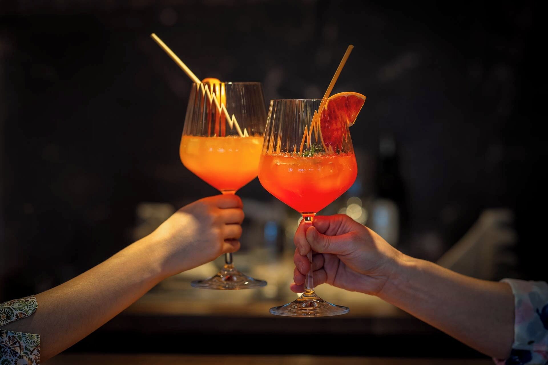 2 restaurants, regional cuisine