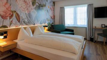 Roupas de cama antialérgicas, escrivaninha