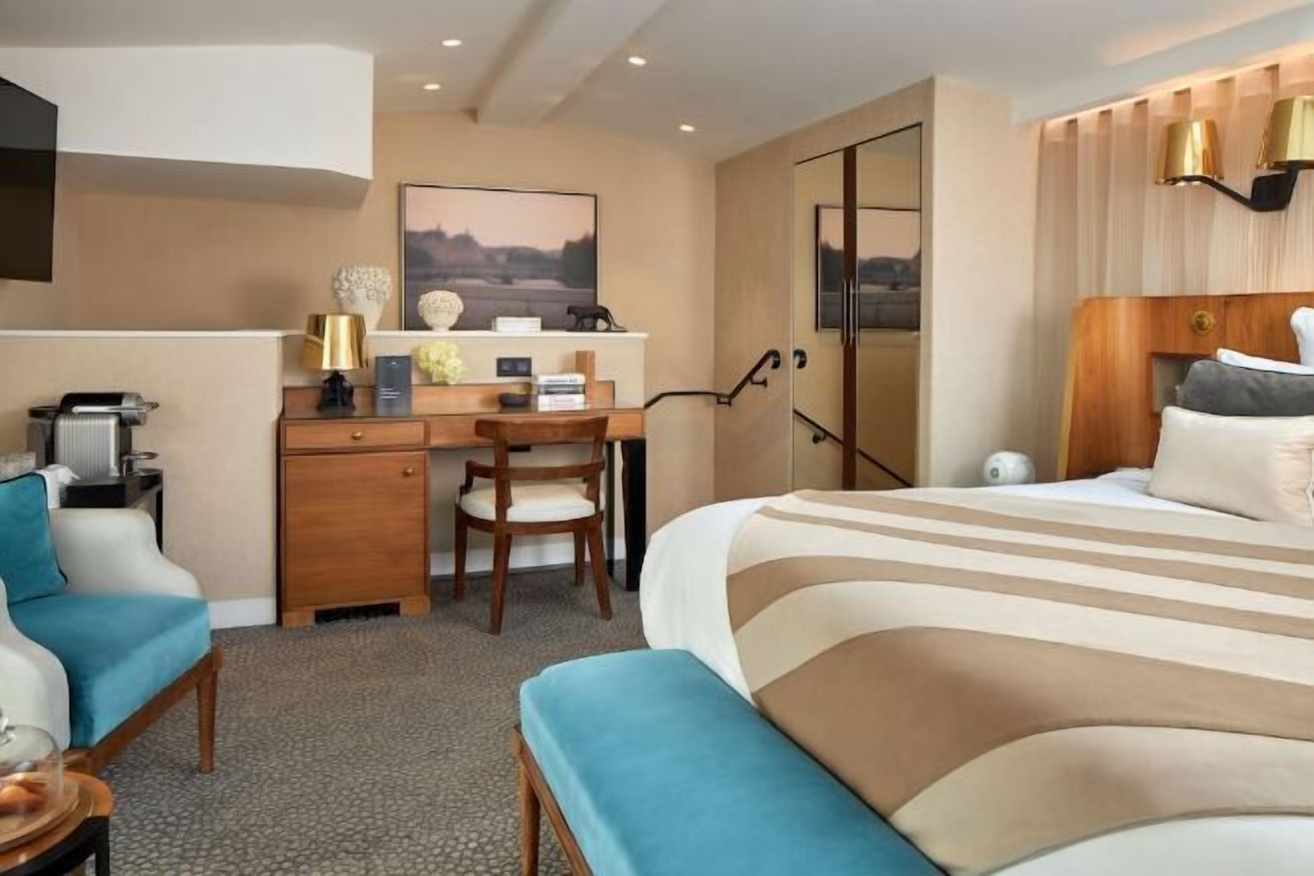 Lakens van Egyptisch katoen, luxe beddengoed, een minibar