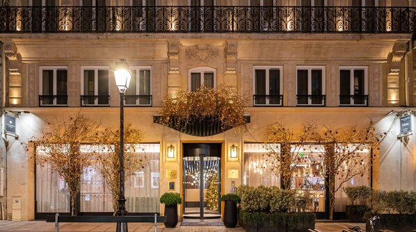 Front of property - Maison Albar - Le Pont-Neuf (Paris)