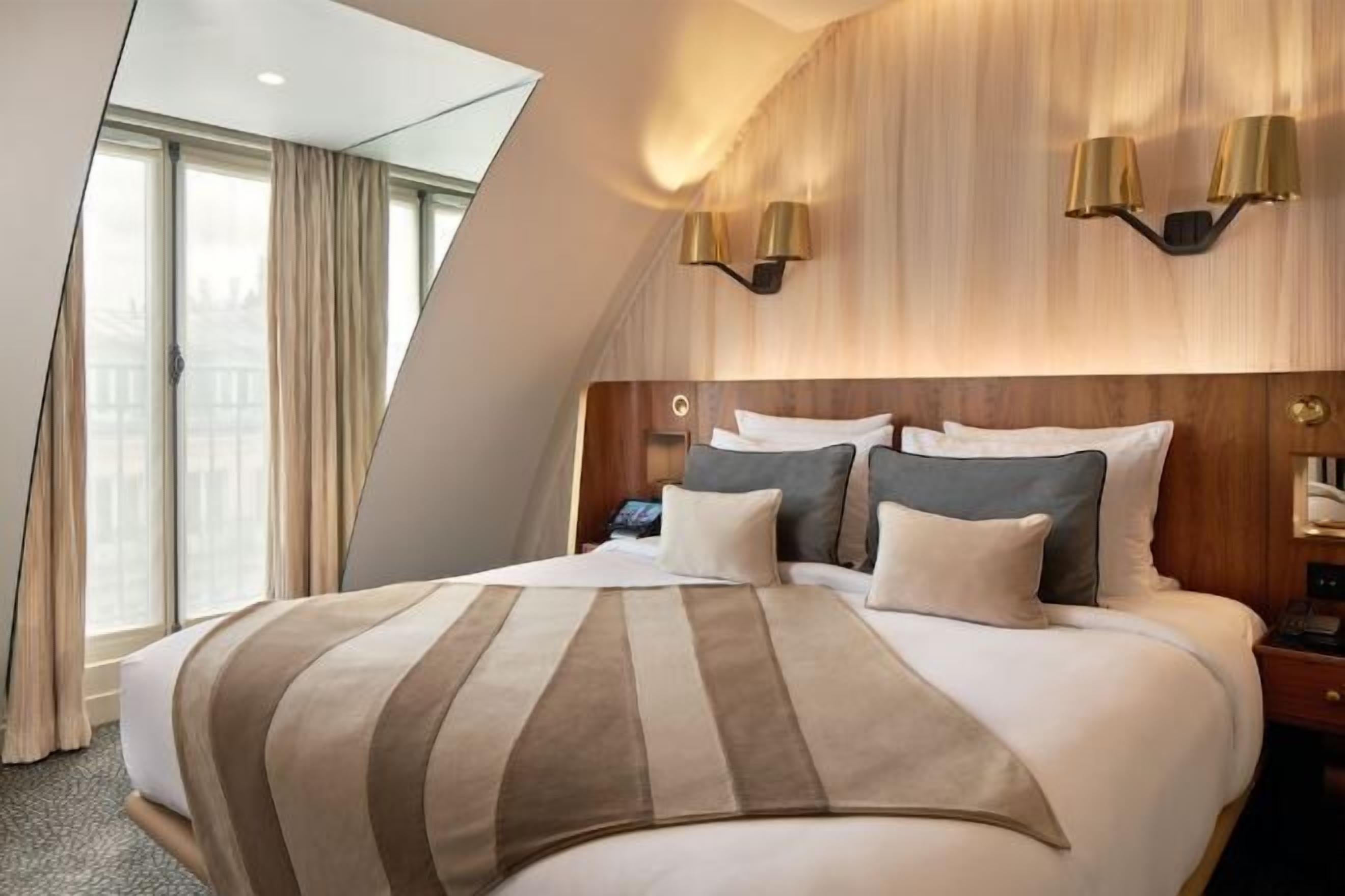 Lakens van Egyptisch katoen, luxe beddengoed, een minibar