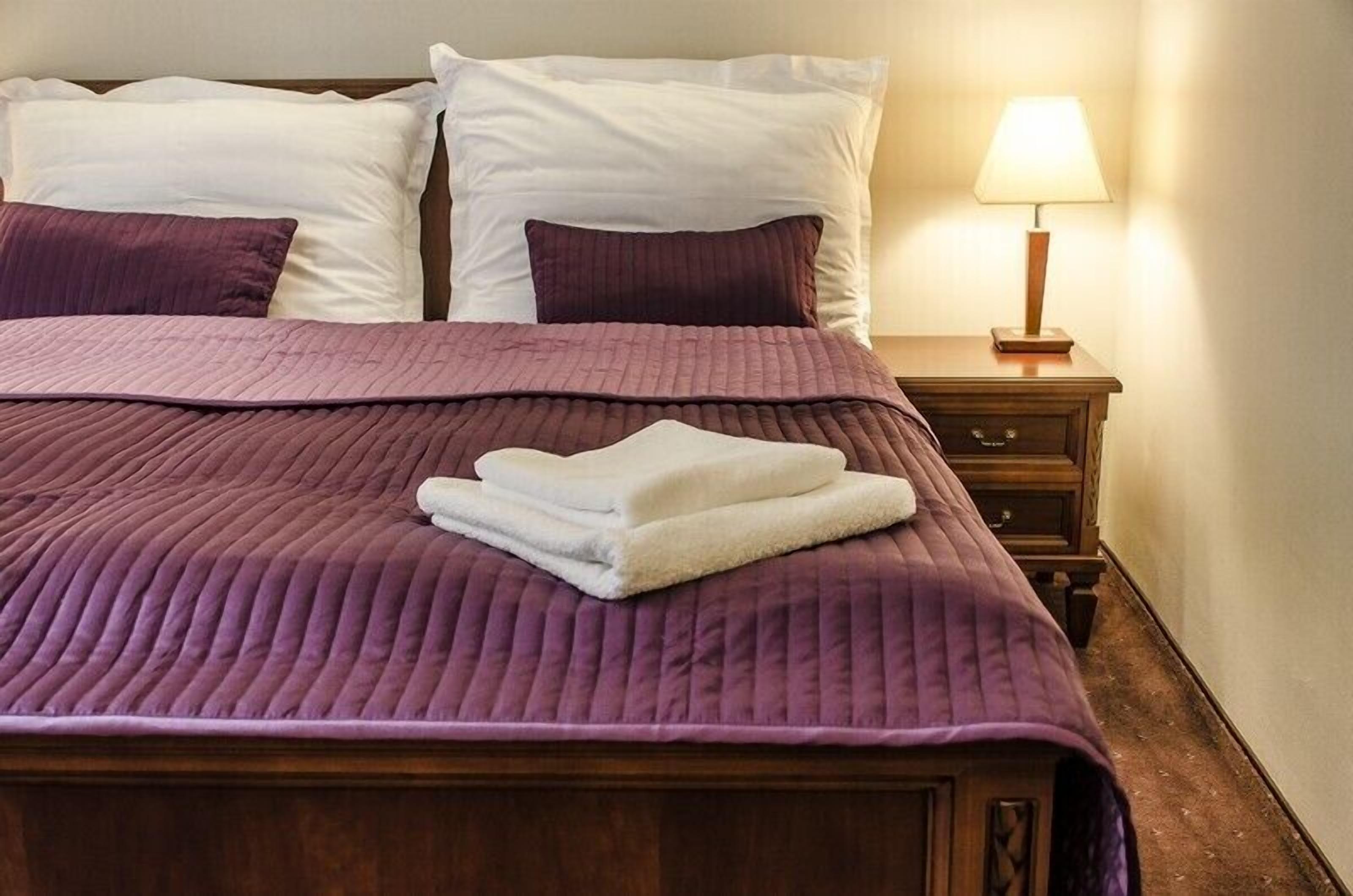 comfort double room | in-room safe, desk, rollaway beds, free wifi