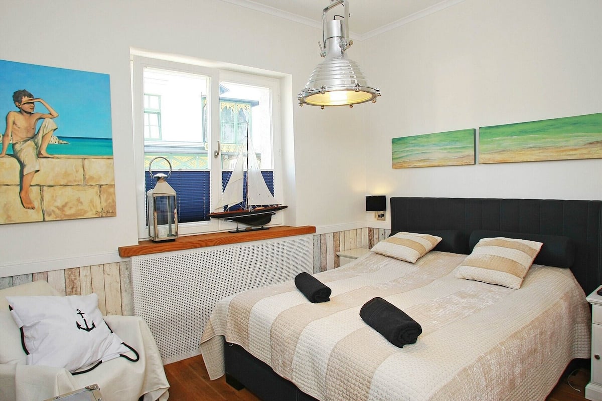 Standard Studio Suite, Kitchen (Pułaskiego 17) | 2 bedrooms, individually decorated, individually furnished