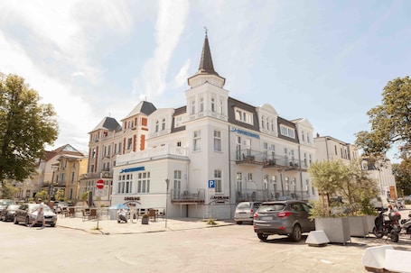 Fachada de la propiedad