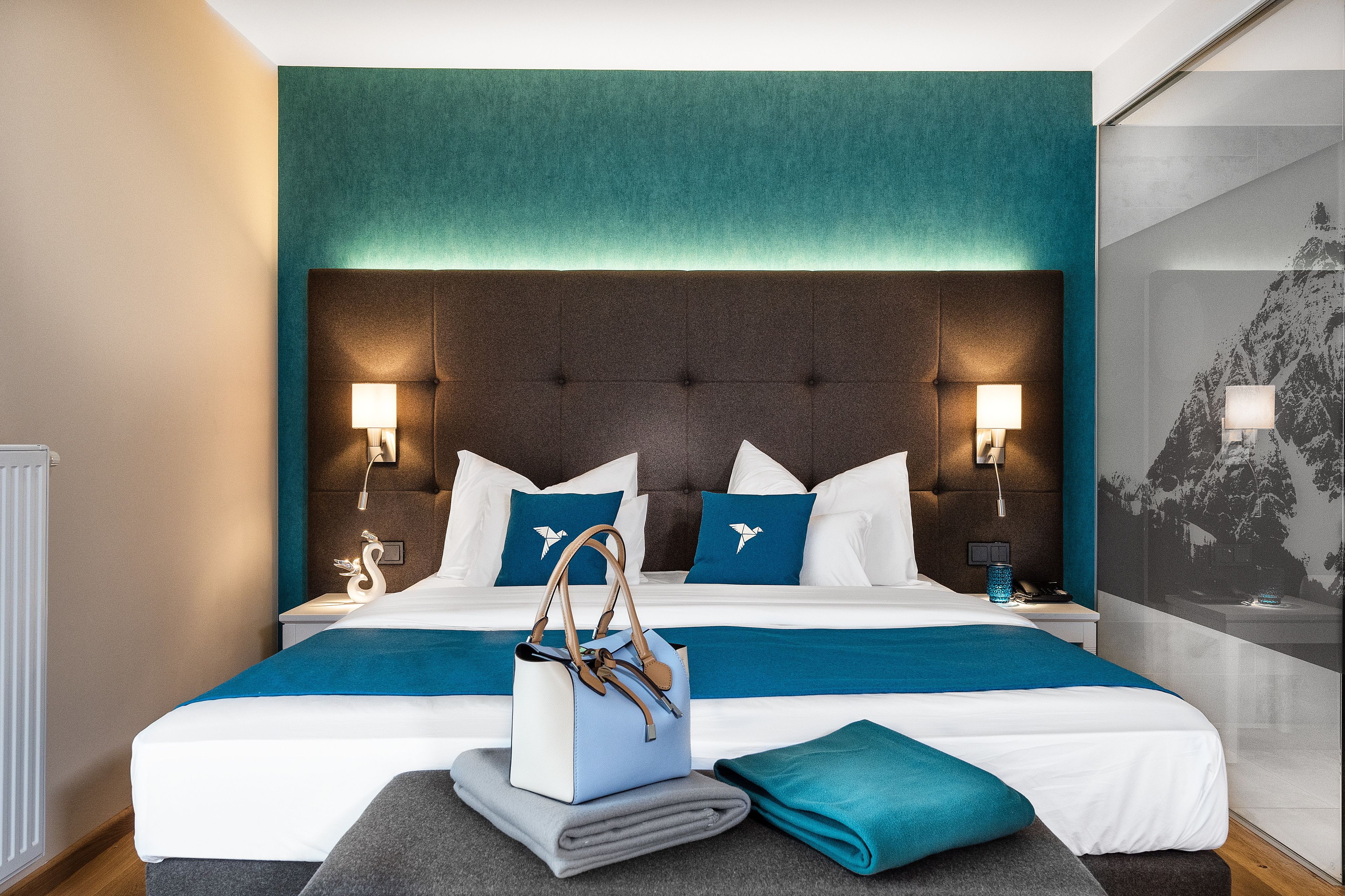 double room (eisvogel) | premium bedding, minibar, in-room safe, desk