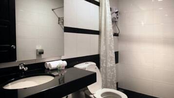 Compact S | Bathroom