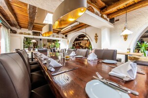Se sirven desayunos, cenas y cocina local e internacional 