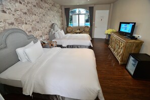 Cortinas blackout, wifi gratis y ropa de cama 