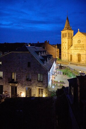 Standard Double Room | Minibar, in-room safe, desk, cots/infant beds - Hotel la Malle Poste (Rochefort)