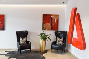 Lobby - AMEDIA Plaza Dresden (Dresden)