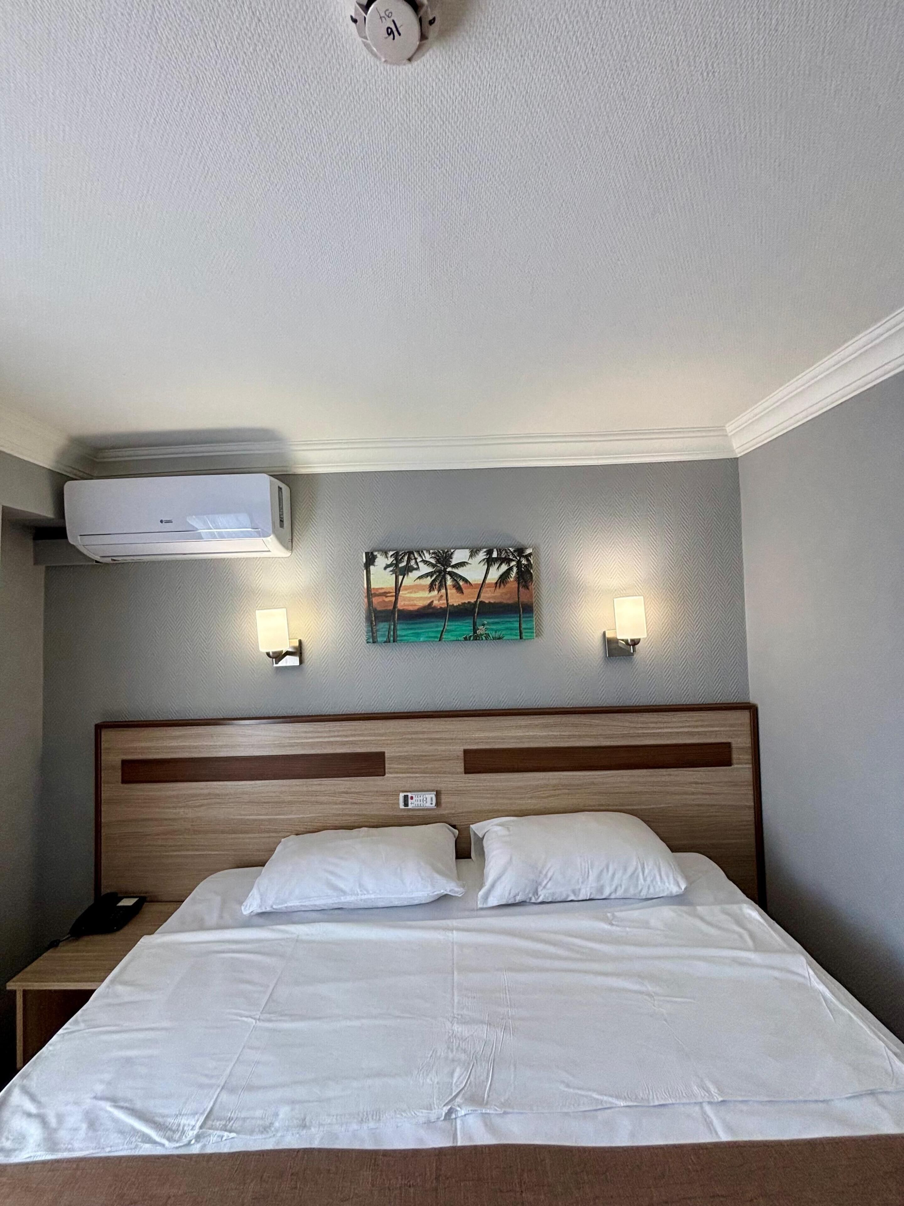 Standard Single Room | In-room safe, desk, free WiFi