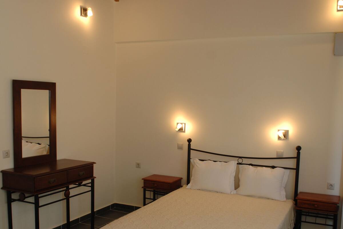 Villa, 2 Bedrooms, Private Pool | Iron/ironing board (on request), cribs (free), WiFi (free), bed sheets