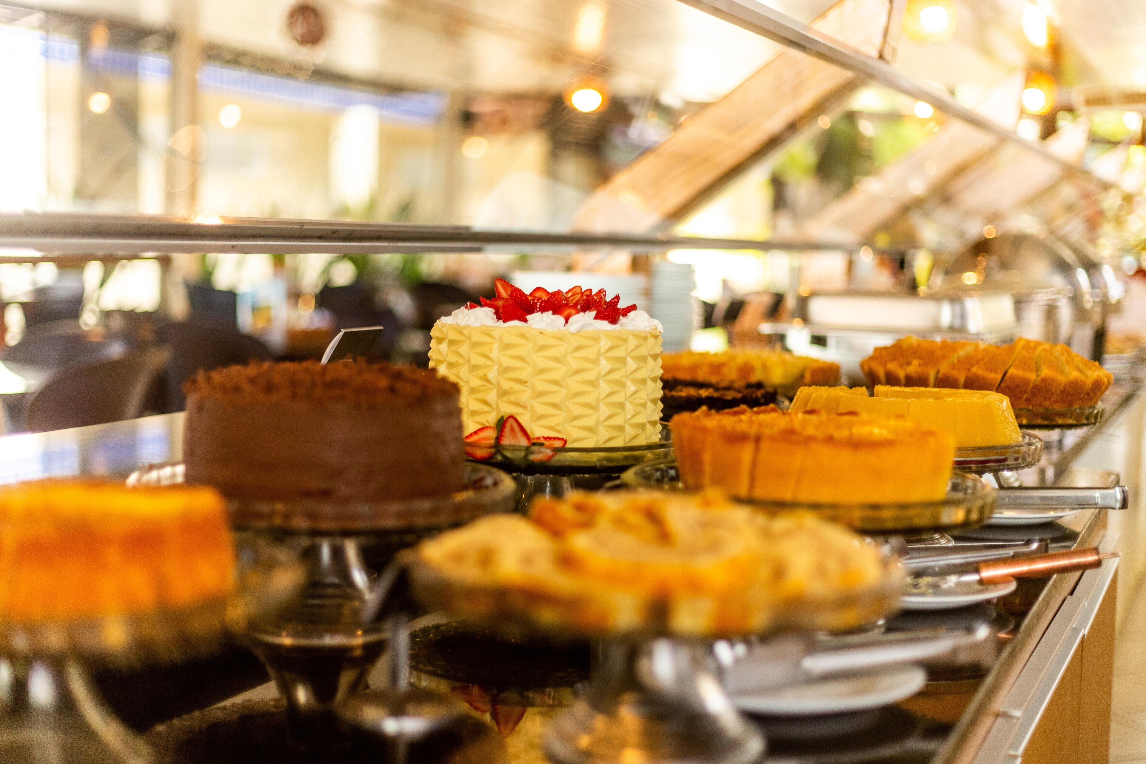 breakfast, lunch and dinner served