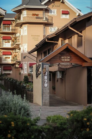 Majoituspaikan julkisivu