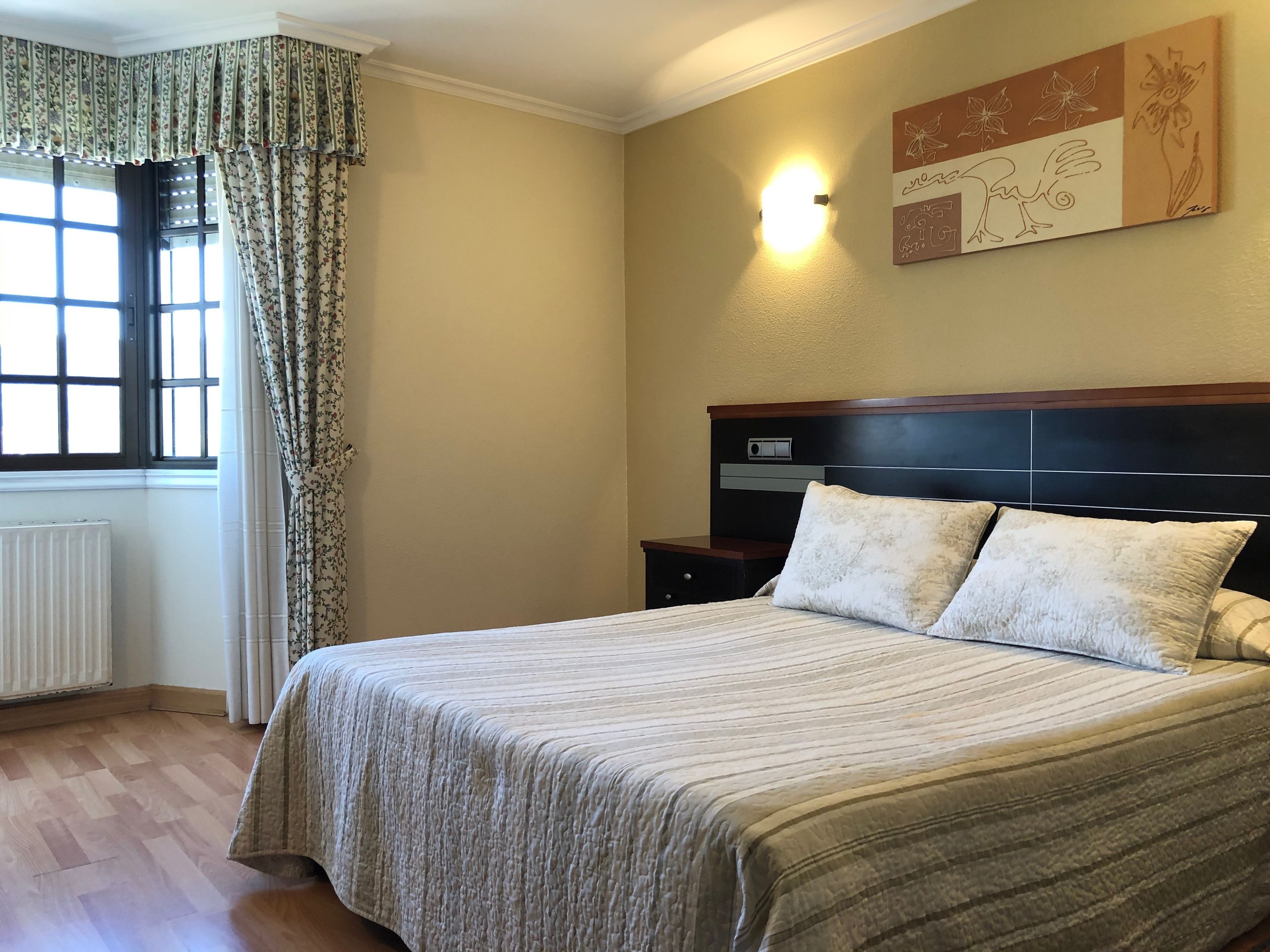 double or twin room | individually decorated, individually furnished, desk